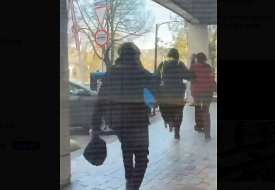 Atacatorul a luat ostatici Foto: captura video 