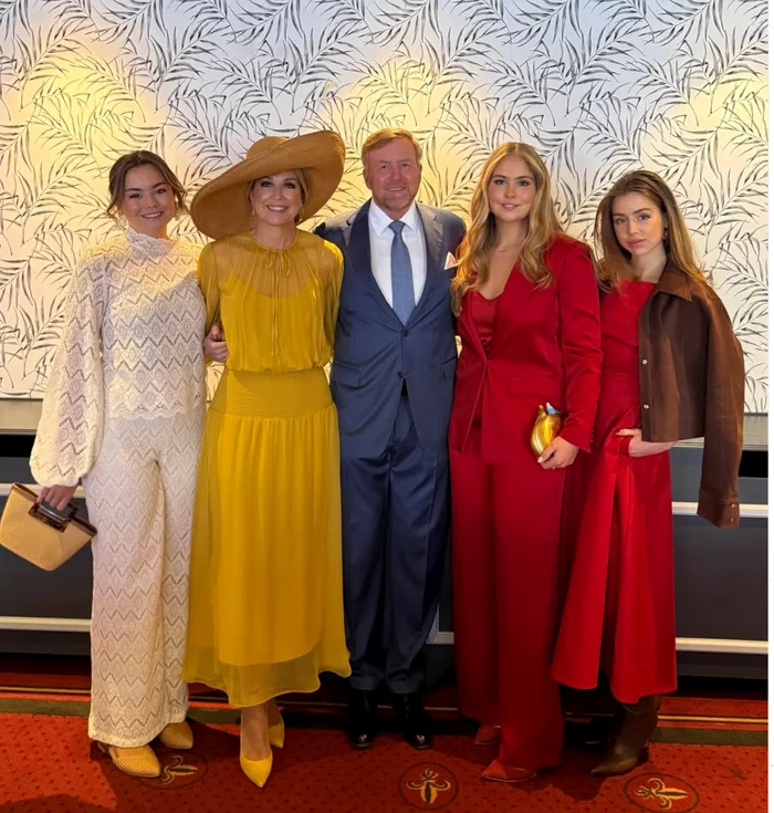 Willem Alexander, Maxima și fiicele png