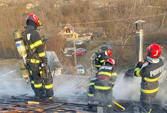 Incendiu la un adăpost de animale din Suceava. FOTO: Arhivă