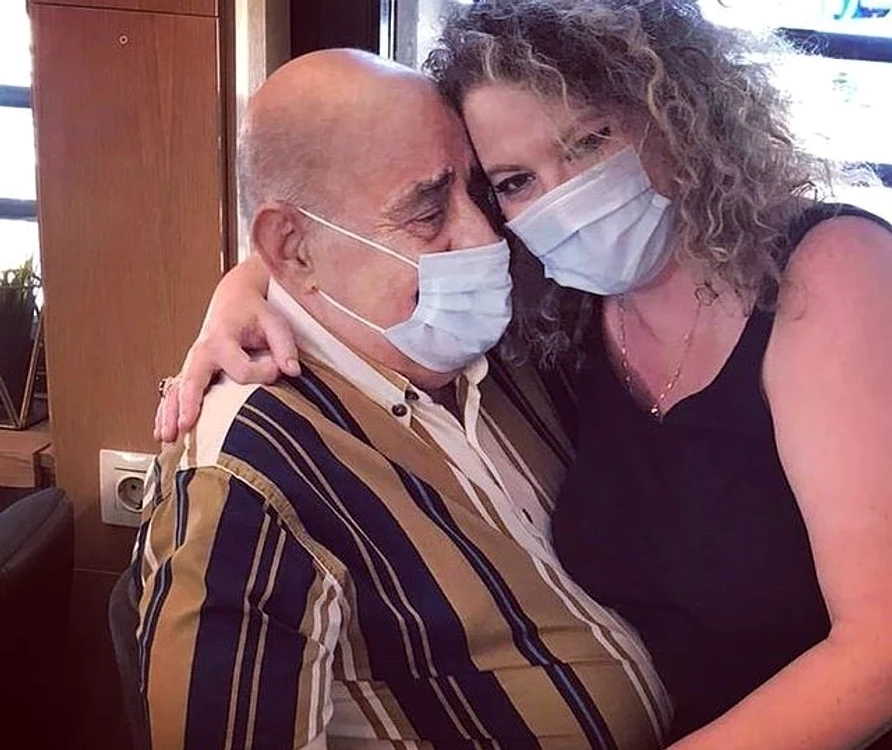 Oana și Viorel Lisfoto: Instagram