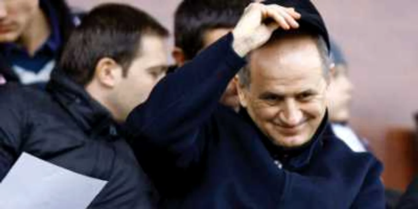 George Copos a găsit o nouă metodă de a amâna plăţile   