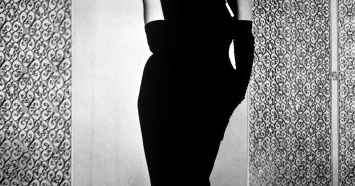 Actriţa Audrey Hepburn, în celebra rochie neagră din filmul „Breakfast at Tiffany's” FOTO Getty Images, Ap, Hepta