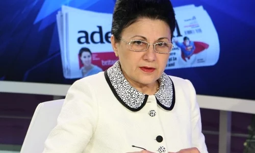 ecaterina andronescu ministrul educatiei jpeg