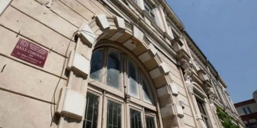 Fostel Băi Comunale din Craiova au ajuns o ruină