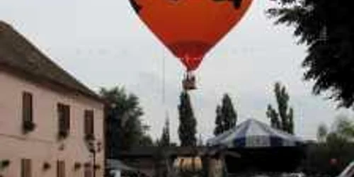 Mureşenii sunt aşteptaţi în nacela balonului Orange