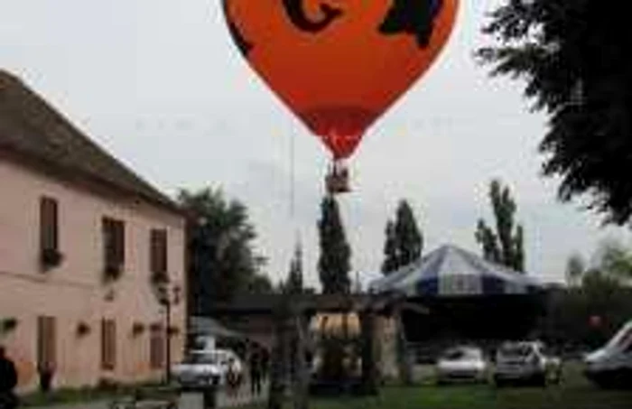 Mureşenii sunt aşteptaţi în nacela balonului Orange
