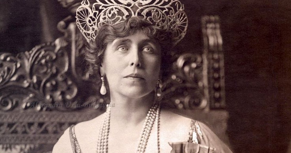 Parfumul Reginei Maria, vândut la Paris