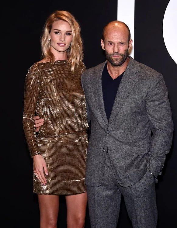 
    Între cei doi este o diferenţă de vârstă de 20 de ani @shutterstockclickpentrufemei.ro  