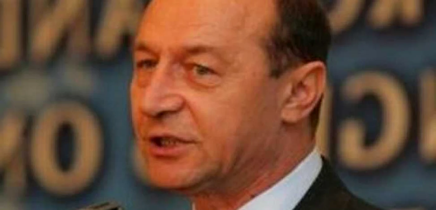 Anunţul candidaturii lui Băsescu, preluat de agenţiile de presă străine