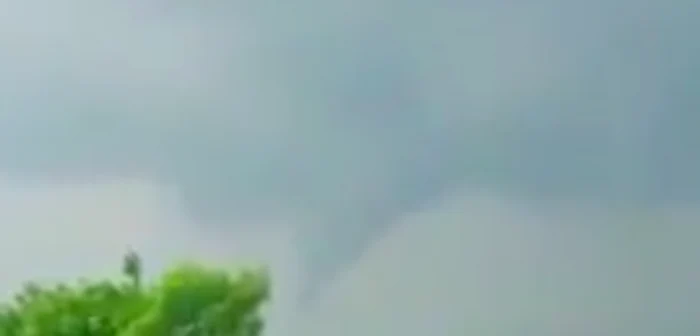 Tornadă a fost filmată la ieşire din Craiova