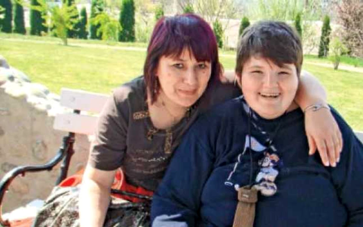 Dorica şi Oana Dan, împreună împotriva bolii