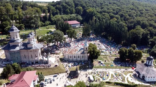 cluj manastirea nicula. foto radio renasterea