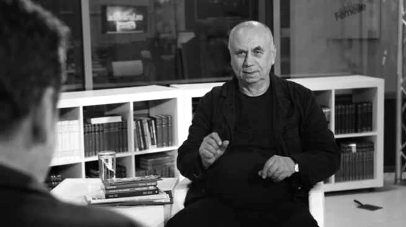 „Am vrut să mă delectez scriind un roman“ – dialog cu George ARION png