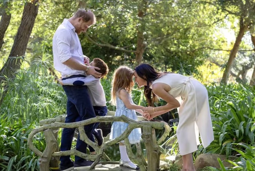 Meghan Markle și Prințul Harry, primele imagini după revenirea în Marea Britanie. Cum arată noua lor viață