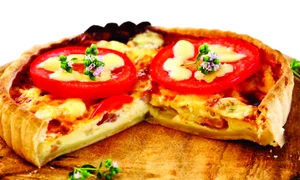 tarta cu cascaval sunca si rosii jpeg