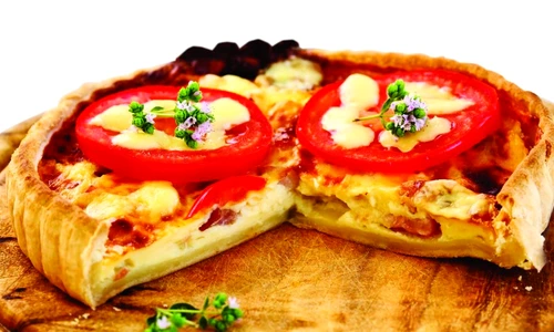 tarta cu cascaval sunca si rosii jpeg