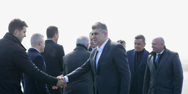 Premierul Marcel Ciolacu a vizitat şantierul Autostrăzii Moldovei (A7) Foto: Facebook/ Marcel Ciolacu