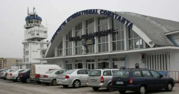 Constanta: Şef din Aeroportul Mihail Kogălniceanu, prins în timp ce primea şpagă