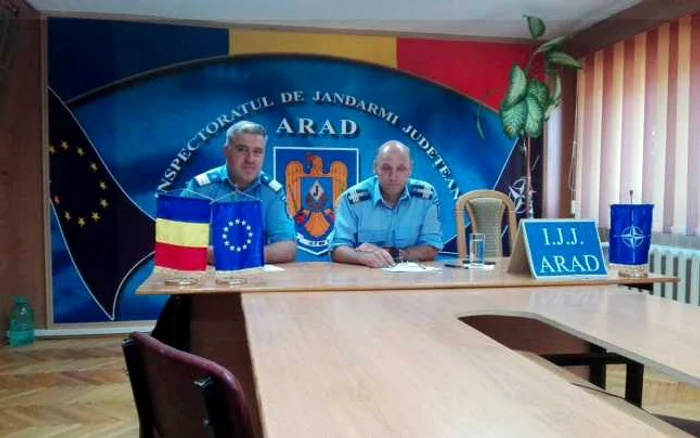 Reprezentanţii Jandarmeriei Arad FOTO Claudia Untaru