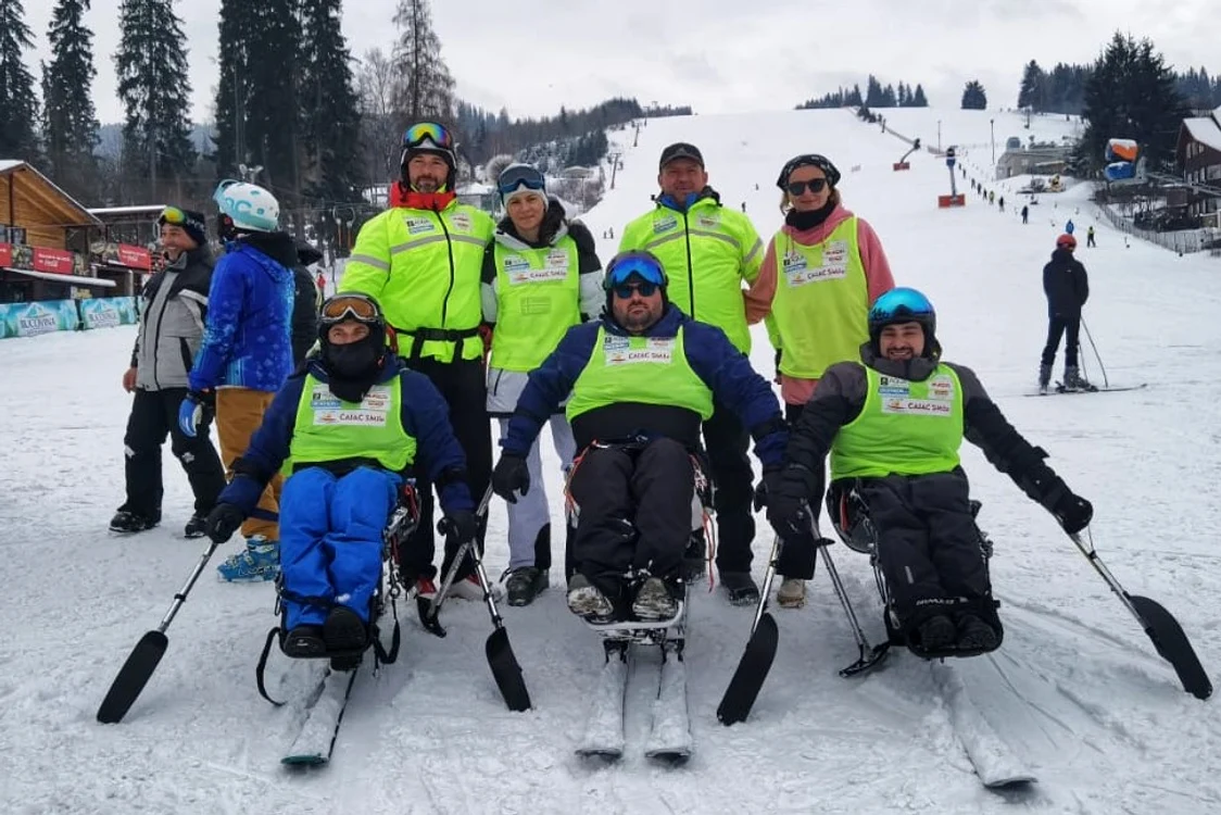 Tabere de schi pentru persoanele cu dizabilități FOTO Caiac SMile