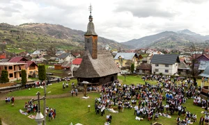 Tradiții în Lunea Paștelui în Poienile de sub munte Maramureș Sărbătoarea bunicilor și străbunicilor Foto My Romania Vlad Dumitrescu jpg