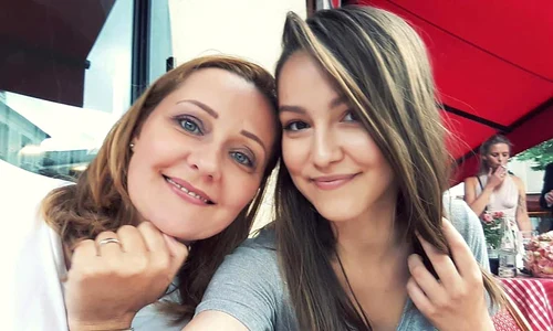 elena lasconi criticata dur de fiica sa oana lasconi jpg