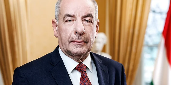 Sulyok Tamás FOTO wikipedia jpg