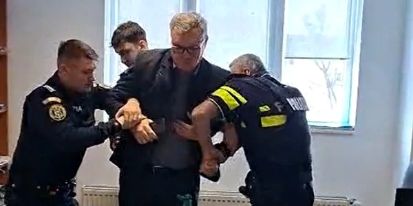 idorasi incatusat jpg