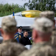 Volodimir Zelenski prezintă primele avioane F-16 sosite în Ucraina FOTO EPA-EFE