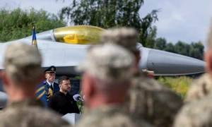 Volodimir Zelenski prezintă primele avioane F-16 sosite în Ucraina FOTO EPA-EFE