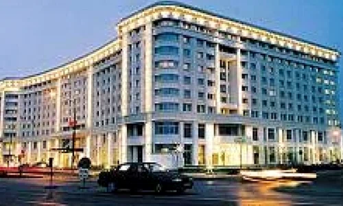 marriot large buc jpg