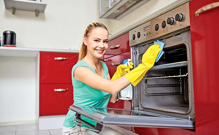 Reporterii Click! au dat o tură prin magazine şi îţi spun ce detergenţi trebuie să ai obligatoriu în casă