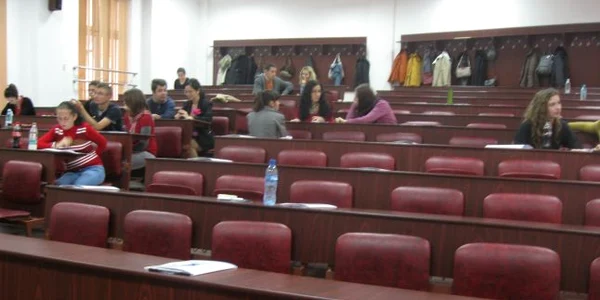 Mediciniştii se pregătesc de simularea Rezidenţiatului