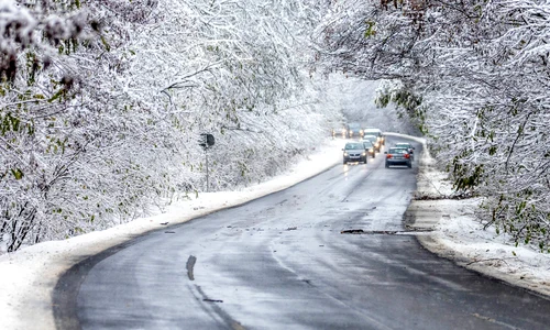 Ninsoare zapada sosea drum FOTO Inquam Photos  Casian Mitu jpg