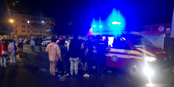 Zeci de locatari evacuați în plină noapte dintr un bloc turn din Sibiu Foto ISU Sibiu jpeg