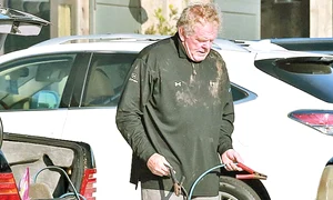 15 ved ext foto1 4col 100 guliver splashnews 2 nick nolte jpeg