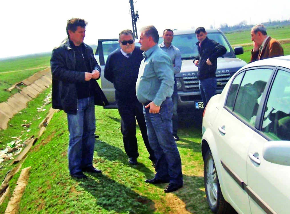 Spaniolii au vizitat terenul  pe care vor să  construiască  parcul eolian