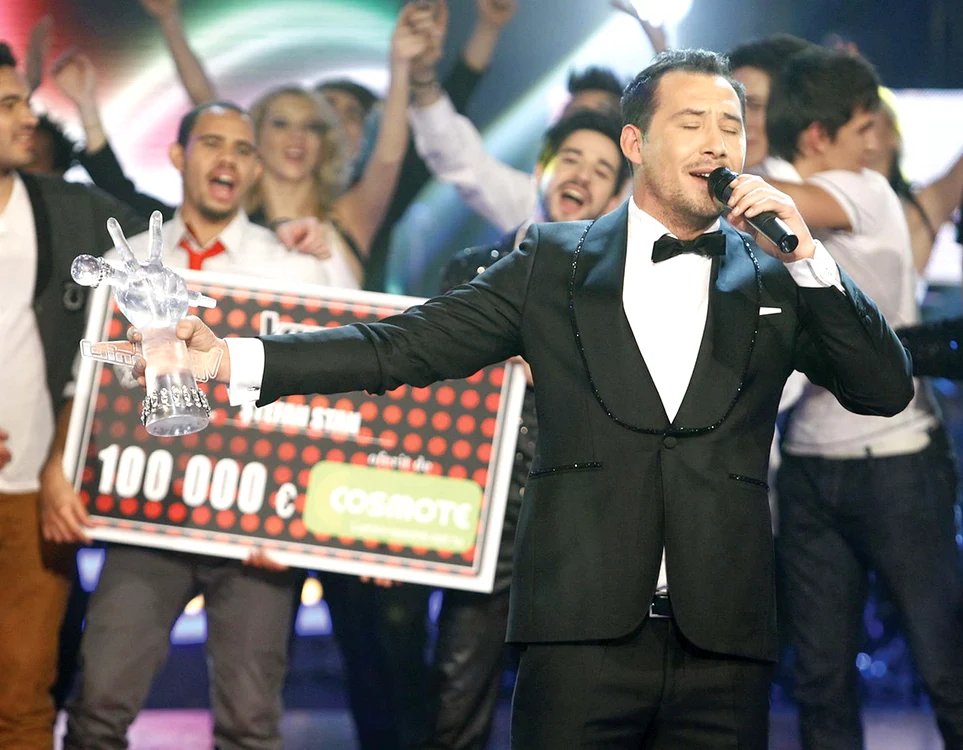 
    Anul trecut, Ştefan Stan  a câştigat premiul cel mare  de la „Vocea României”,  100.000 de euro  