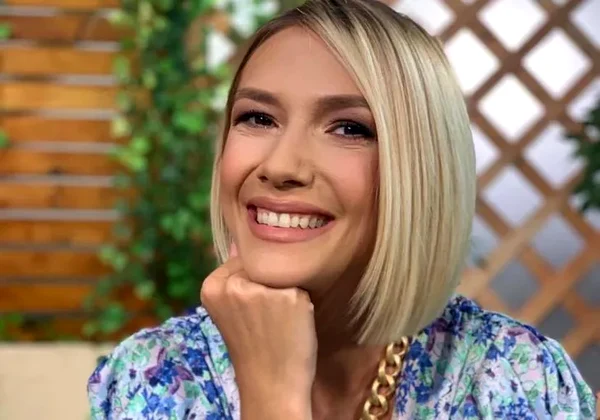 Adela Popescu, infectată a doua oară cu Covid Sursa: Instagram 