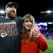 travis kelce taylor swift gettyimages jpg