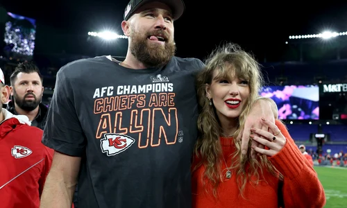 travis kelce taylor swift gettyimages jpg