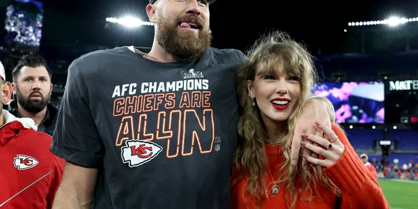 travis kelce taylor swift gettyimages jpg