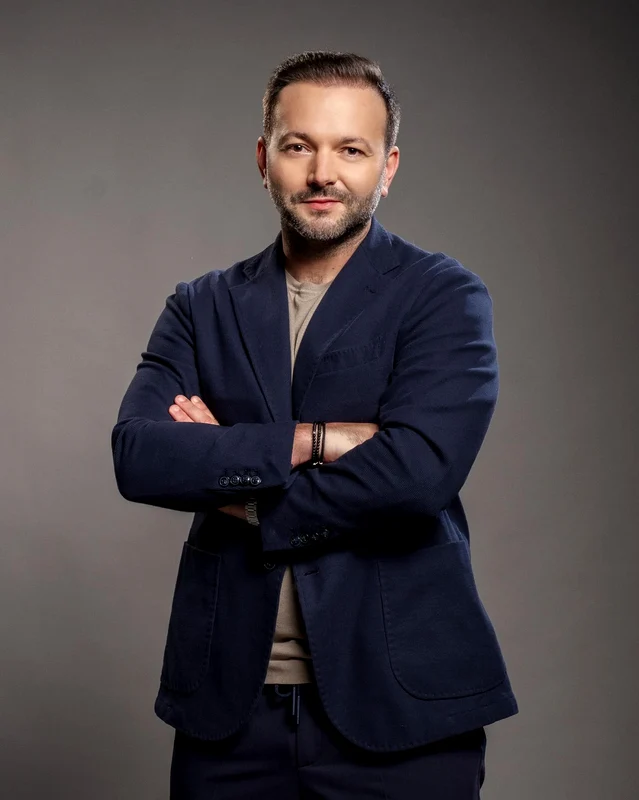  "Mai mult decât prezentator, rolul meu va fi de povestitor", spune Mihai Morar
