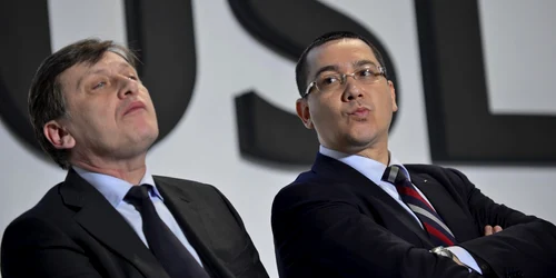 Crin Antonescu şi Victor Ponta încep să privească în direcţii diferite FOTO