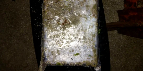 Colet pachet droguri descoperit pe litoral plajă Sursa IPJ Constanţa
