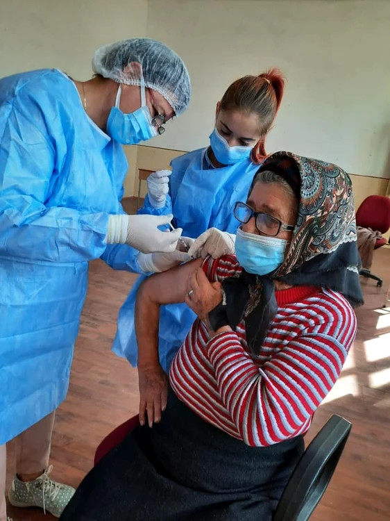 Tot mai ăuţini călărăşeni se vaccinează anti-COVID-19 FOTO Facebook/M.S.C.