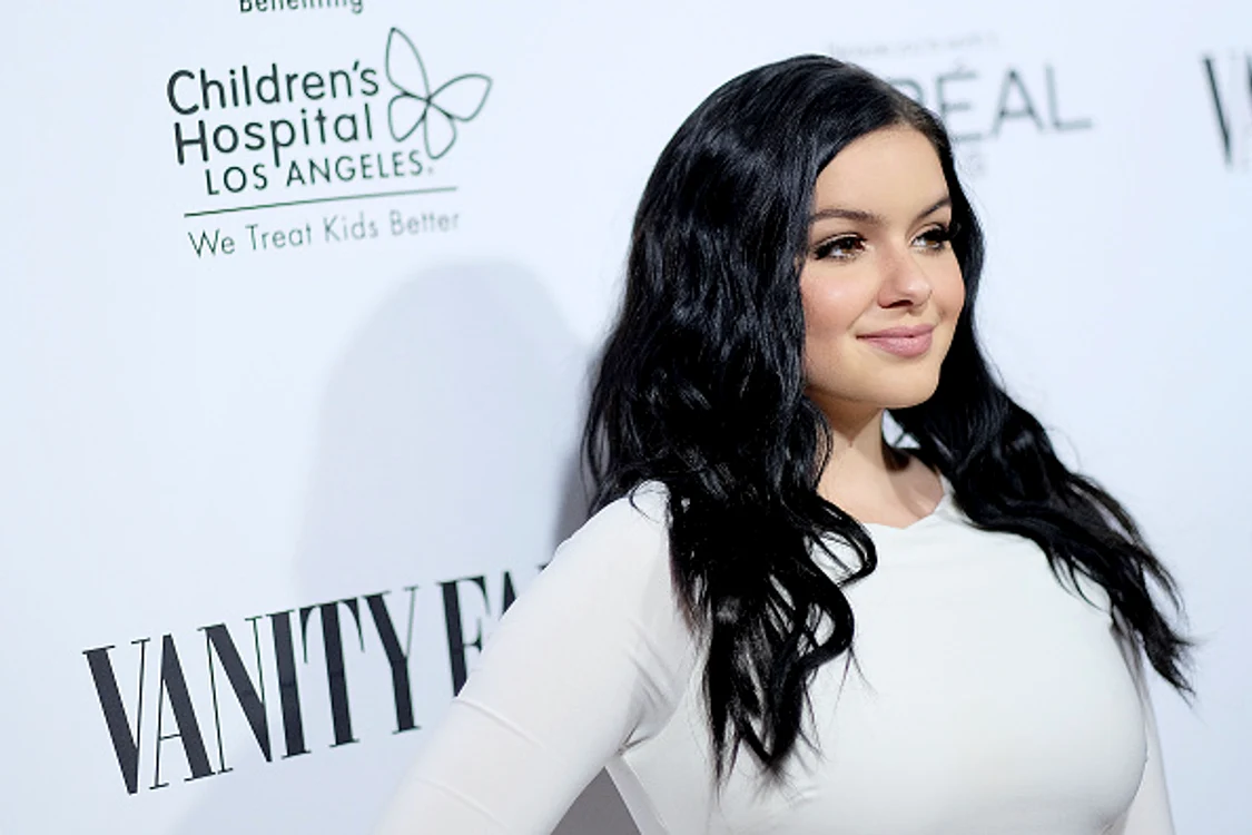 
    Ariel Winter a venit cu sânii la vedere la petrecerea de absolvire a liceuluiFoto Getty  