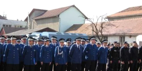 Bistriţa: Opt bistriţeni admişi în instituţii militare - Adevărul la minut