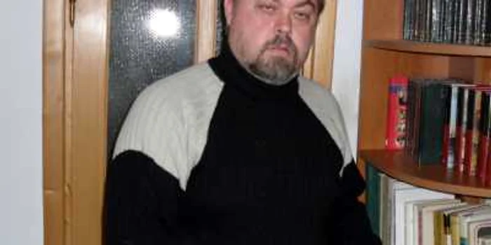 Florinel Agafiţei este doctor în filozofie