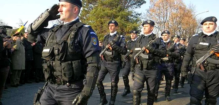 Jandarmii vor defila şi la Timişoara. FOTO: Arhiva Adevărul